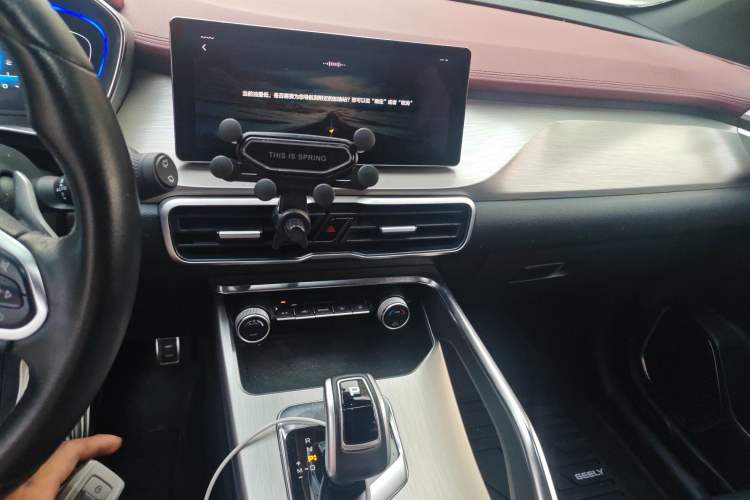 Used Geely Auto Coolray 2019 Sport Model 260T DCT Battle China V Standard
