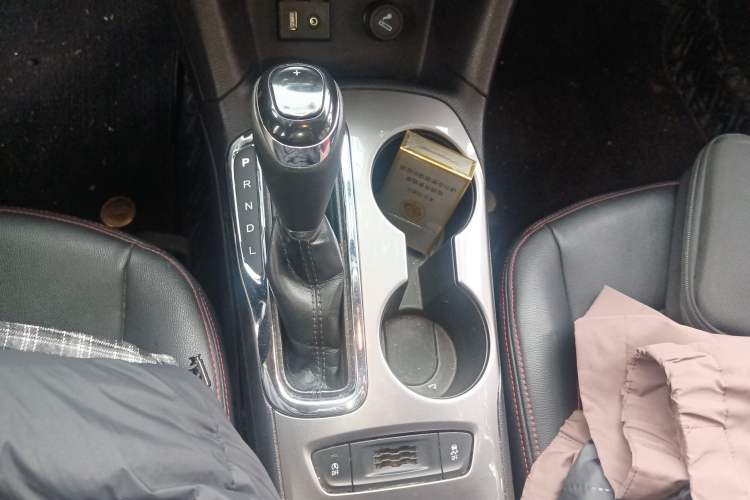 Used Chevrolet Cruze 2018 320 Automatic Pioneer Sunroof Edition Gear Lever