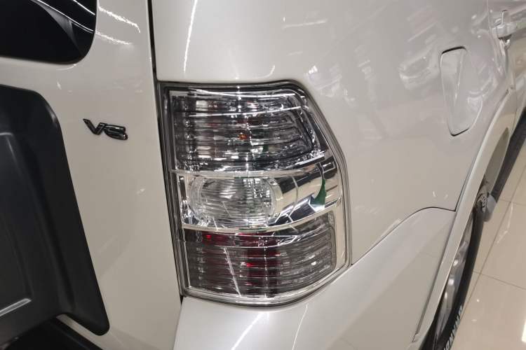 Used Mitsubishi Pajero 2018 3.0L Automatic Standard Edition
