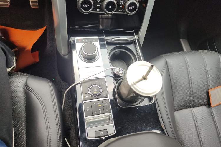 Used Land Rover Range 2014 3.0 TDV6 Vogue Gear Lever