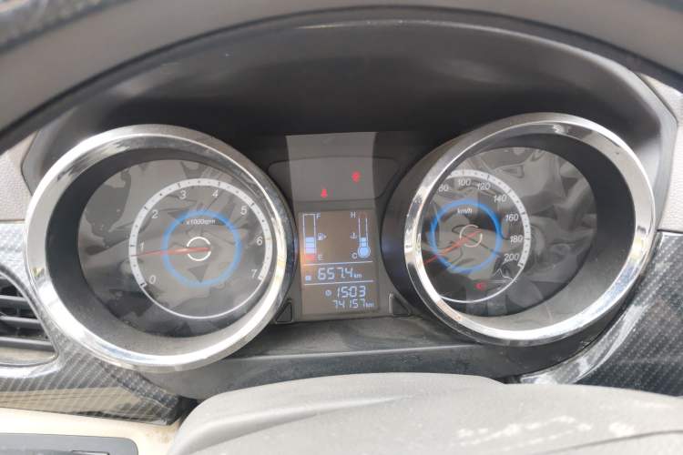 Used Foton Gatu ix5 2016 1.5L Zhiyue Model
