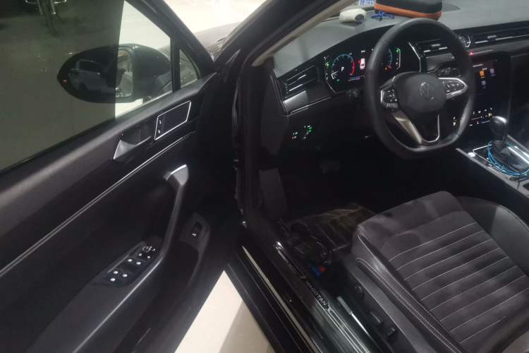 Used Volkswagen Magotan 2020 330TSI DSG Luxury Edition