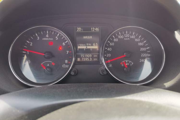 Used Nissan Qashqai 2012 2.0 XL Fire 6MT 2WD Odometer Close Up
