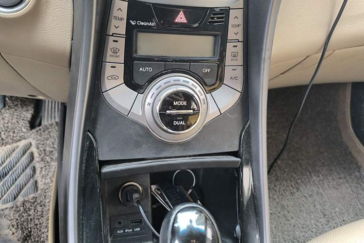 Used Hyundai Elantra (5th Generation / Langdong) 2013 1.6L Automatic Luxury Model
