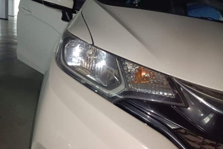 Used Honda Fit 2018 1.5L CVT Comfort Version Right Front Headlight