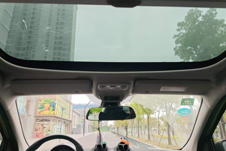 Used smart forfour 2016 1.0L 52 kW Passion Edition Headliner