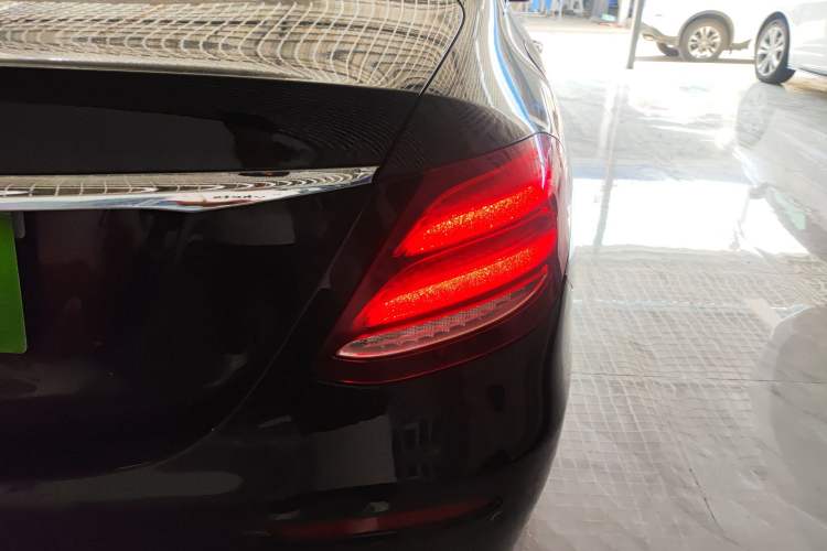 Used Mercedes-Benz E-Class 2018 Facelift E 200 L Sport Edition
