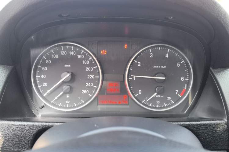 Used BMW X1 2014 sDrive18i Leading Model
