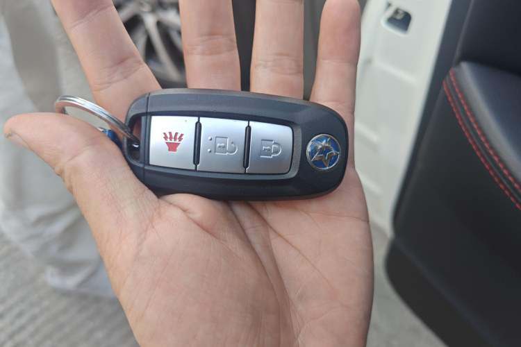 Used Venucia T60 2020 1.6L CVT Smart Drive Version China VI Standard
