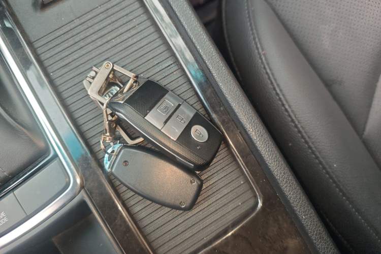 Used Kia K5 2016 1.6T Automatic LUX
