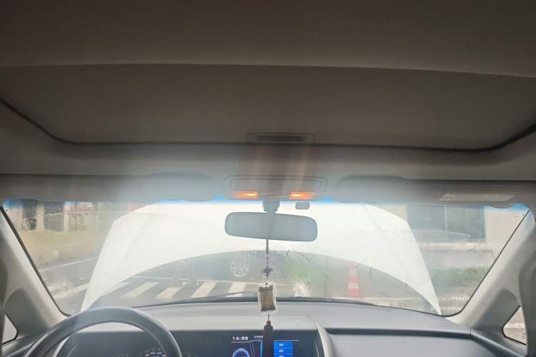 Used Honda Elysion 2012 2.4L VTi Luxury Navigation Edition Headliner