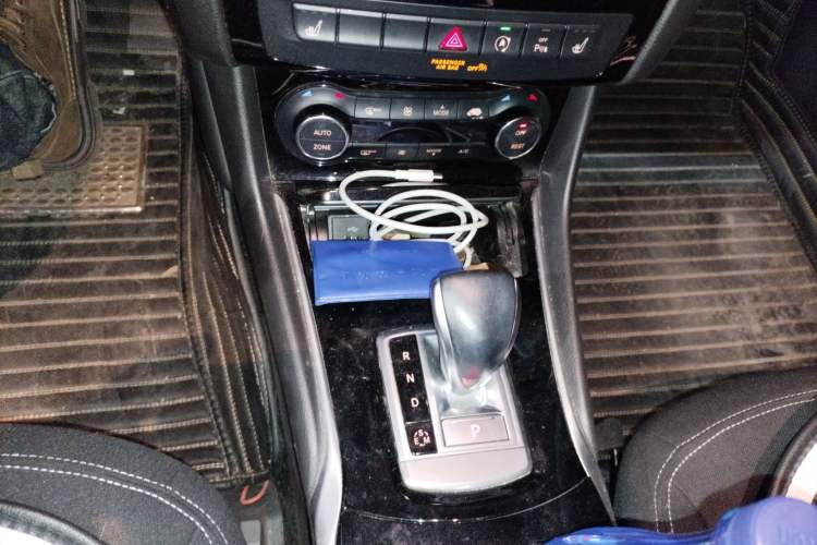 Used Infiniti QX30 2017 1.6T Two-Wheel-Drive Sport Edition