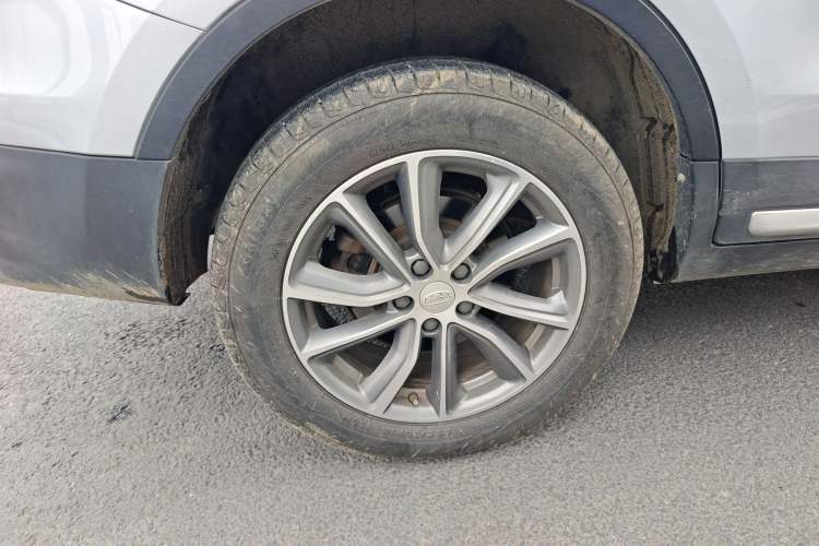 Used Geely Auto Emgrand X7 Sport 2018 1.8TD Automatic Two-Wheel Drive Smart Connect 4G Internet Edition
