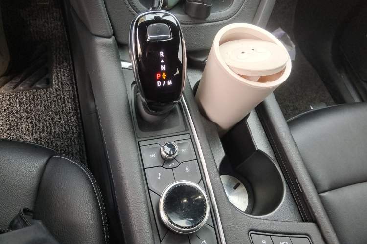 Used Cadillac XT5 2022 2.0T Two-Wheel Drive Luxury Version