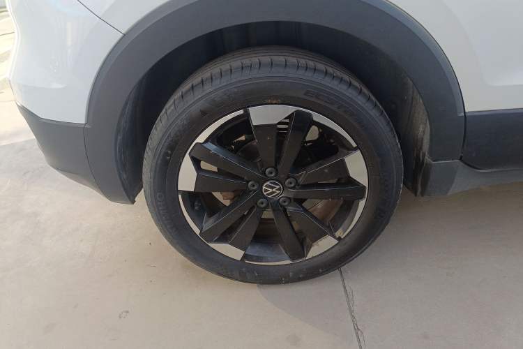 Used Volkswagen Tacqua 2021 200TSI DSG JoyConnect Edition