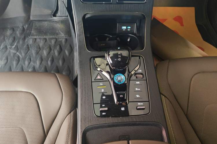 Used BYD Han 2023 DM-i Champion Edition 121KM Prestige Model