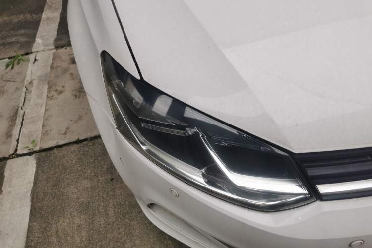 Used Volkswagen Polo 2016 1.6L Automatic Comfort Model Exterior 6