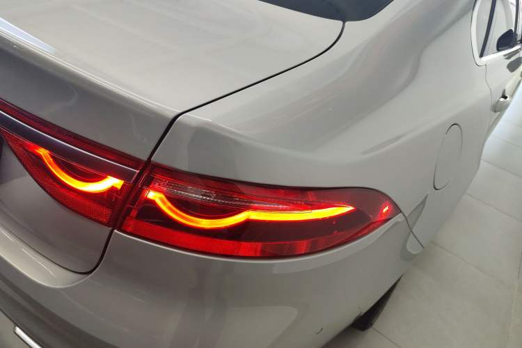 Used Jaguar XFL 2024 2.0T P250 Two-Wheel Drive Prestige Luxury Edition