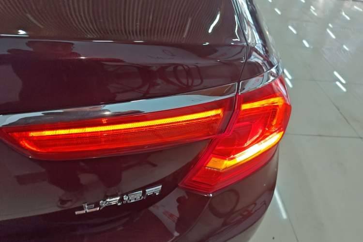 Used Buick LaCrosse 2018 28T Avenir