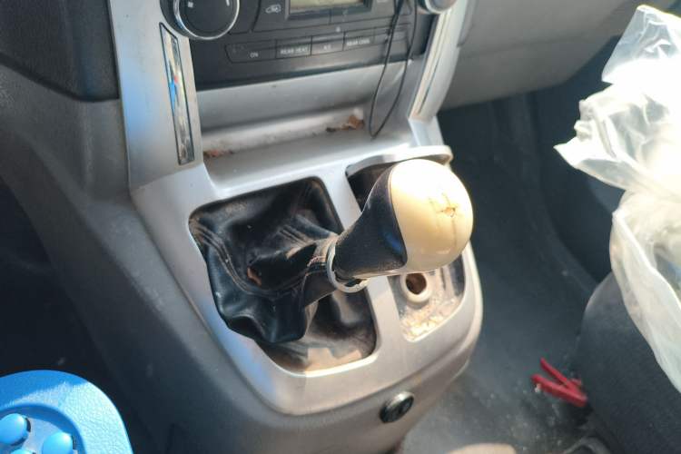 Used Foton Scenic G5 2020 2.0L Long-Wheelbase Flat-Roof 6-Seater Multi-Purpose Passenger Vehicle 1TZS
