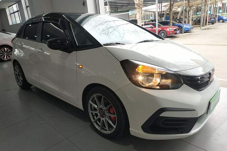 Used Honda Fit 2022 1.5L CVT Trendy Sunroof Edition Exterior 1