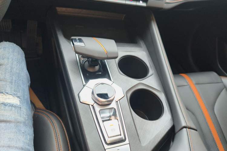 Used CHANGAN UNI-V 2024 1.5T Prestige Edition
