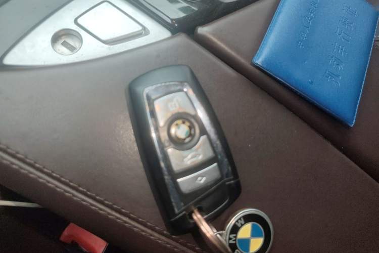 Used BMW 5 Series 2014 525Li Luxury Design Package
