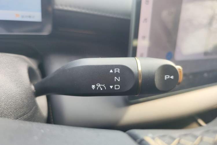 Used Baojun Enjoy 2025 All-Electric 600km Luxury Edition
