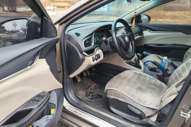 Used Buick GT 2015 15N Manual Entry-Level Trim
