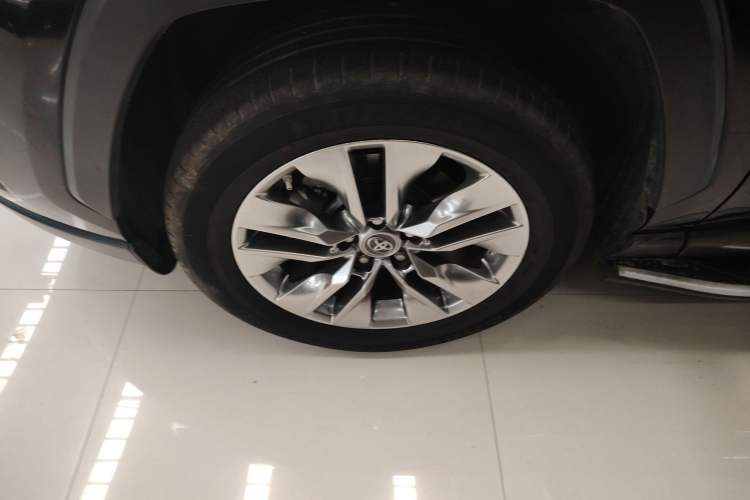 Used Toyota Wildlander 2022 2.0L CVT Two-Wheel Drive Luxury PLUS Edition
