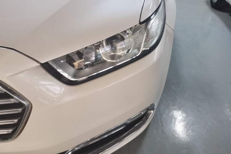 Used Ford Taurus 2017 EcoBoost 245 Fashion Edition
