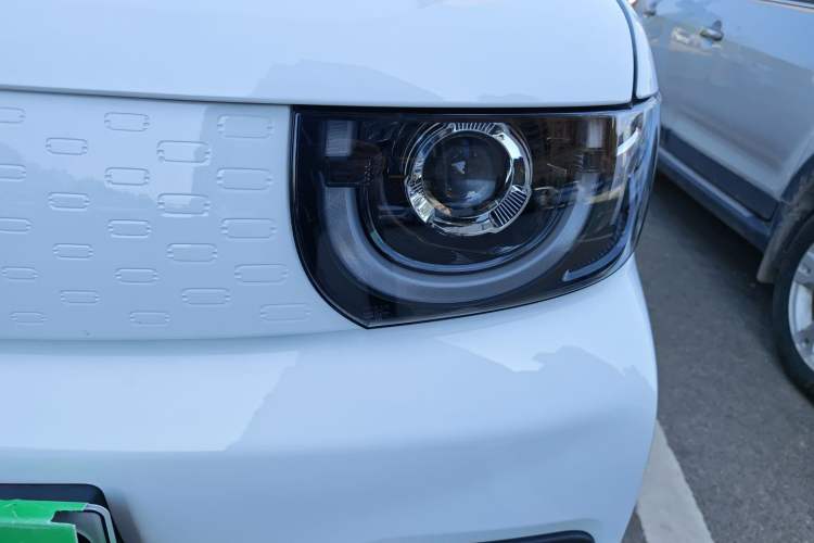 Used Chery QQ Ice Cream 2022 120km Conical Shape Lithium Iron Phosphate Left Front Headlight