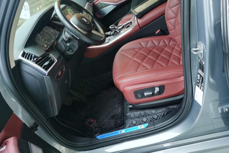 Used BMW X5 2022 Restyled xDrive 30Li Luxury Version M Sport Package