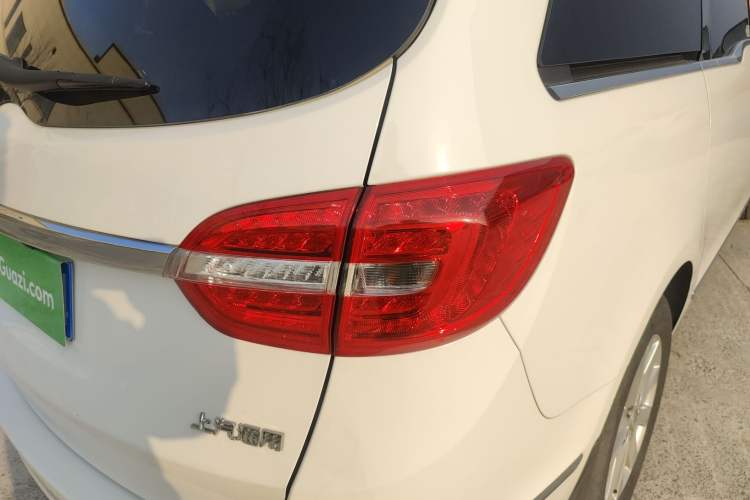 Used Buick GL8 2018 28T Luxury Model China VI Standard
