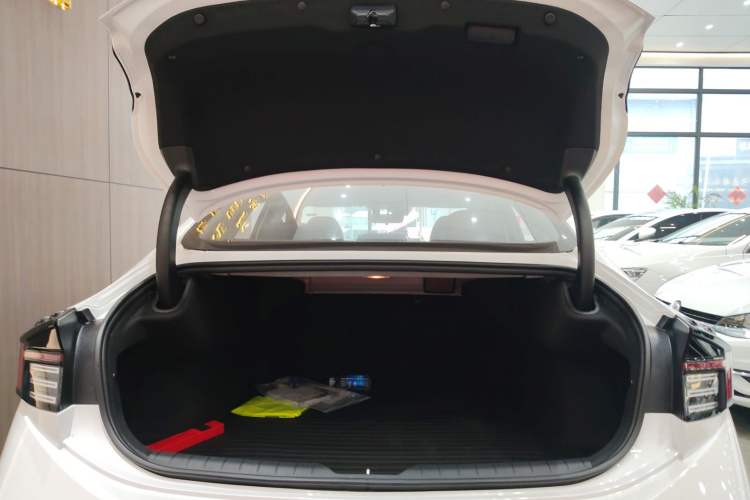 Used Hyundai Sonata 2024 1.5T Pro Trunk