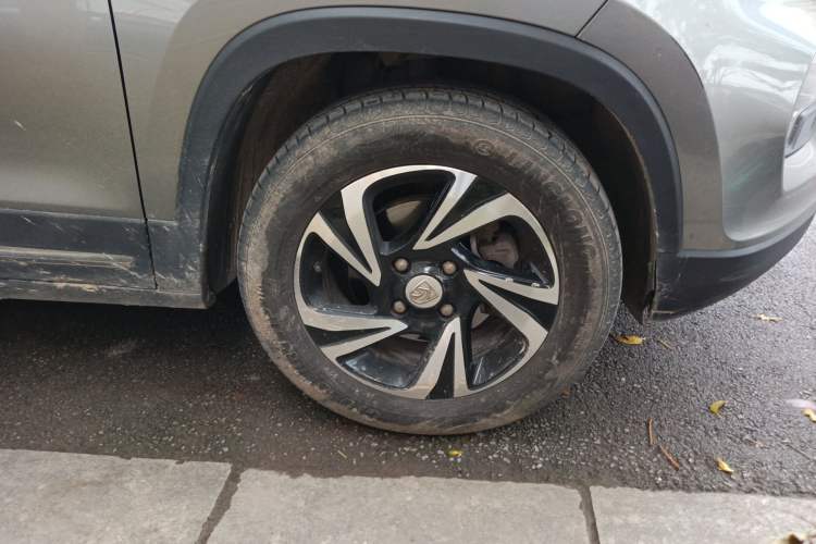 Used Baojun 510 2017 1.5L Manual Luxury Model Right Front Wheel Hub