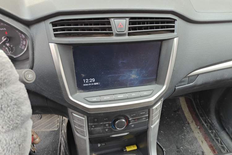 Used SAIC MAXUS T60 2017 2.0T Gasoline Automatic 4x4 High-Ride Elite Standard Cabin
