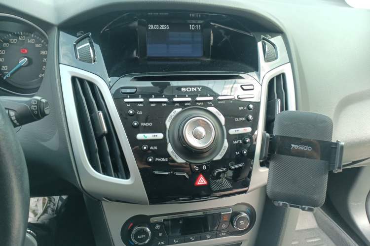 Used Ford Focus 2012 Hatchback 2.0L Automatic Luxury Sport Model