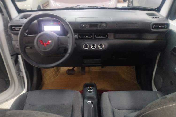 Used Wuling Zhiguang New Energy 2025 Comfort Model Audio And AC Panel