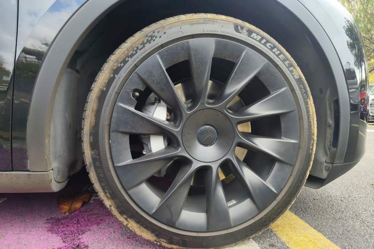 Used Tesla Model Y 2021 Standard Range Rear-Wheel Drive Version