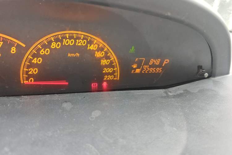 Used Toyota Yaris 2011 1.6E Automatic Charm Edition Odometer Close Up