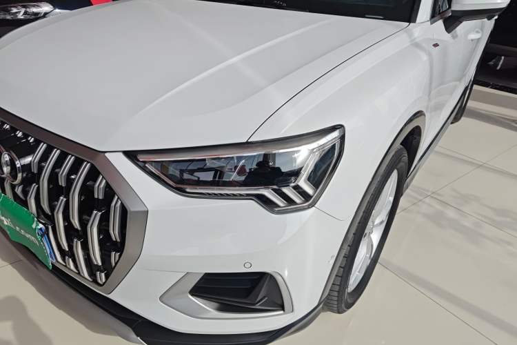 Used Audi Q3 2021 35 TFSI Fashionable and Elegant Model
