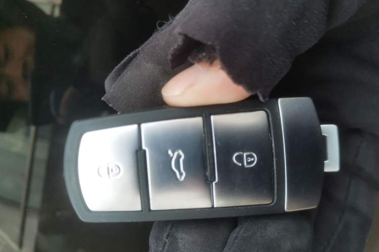 Used Volkswagen Magotan 2012 1.8TSI Prestige Model Vehicle Key