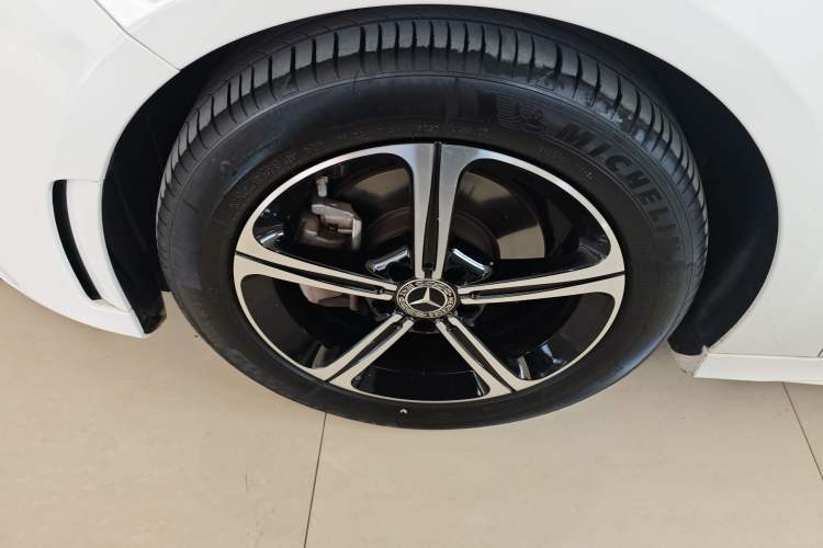 Used Mercedes-Benz A-Class 2022 Second Facelift A 200 L Sport Sedan Fashion Version