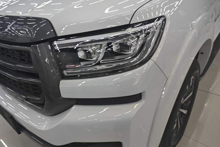 Used Great Wall Poer 2024 2.4T Passenger Version Automatic Diesel 4x4 Comfort Trim