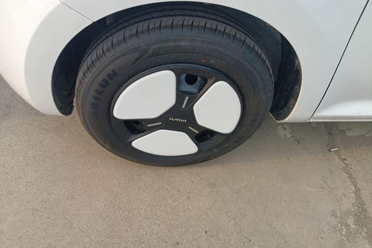 Used CHANGAN NEVO Lumin 2025 205 km Xiangqin Version Left Front Wheel Hub