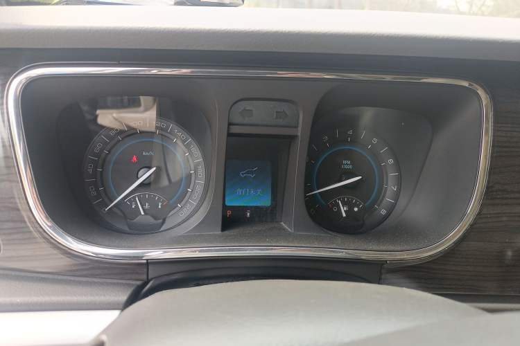 Used Buick GL8 2011 3.0L GT Luxury Business Haoya Edition Instrument Cluster