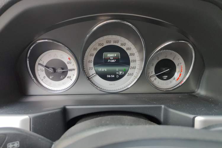 Used Mercedes-Benz GLK-Class 2013 Facelift GLK 300 4MATIC Fashion Edition