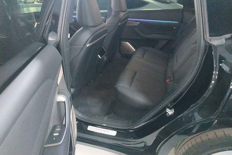 Used ONVO L60 2024 60 kWh Rear-Drive Version
