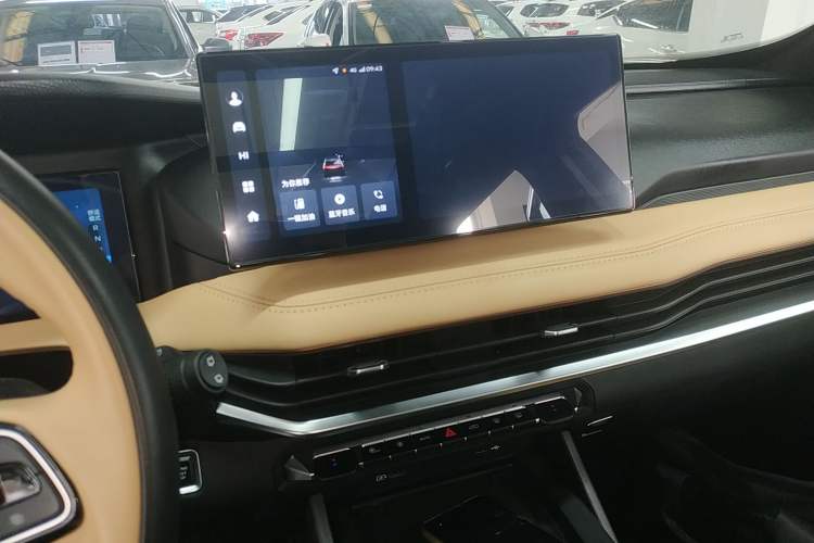 Used Geely Auto Haoyue L 2023 2.0T DCT Flagship Version